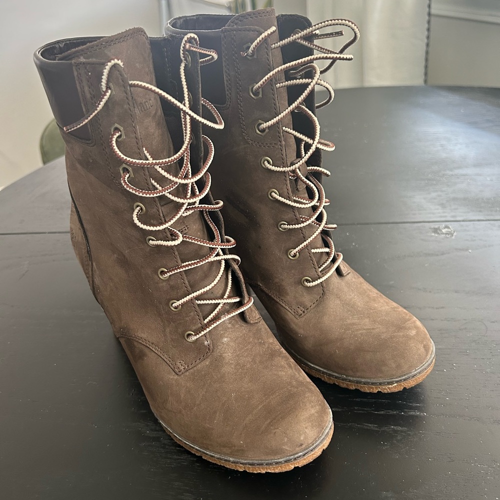 Brown Timberland ankle boots